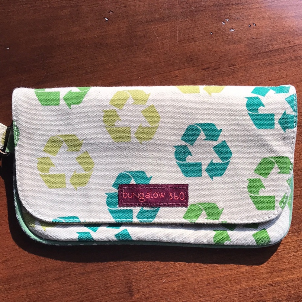 Bungalow 360 wristlet Recycling pattern